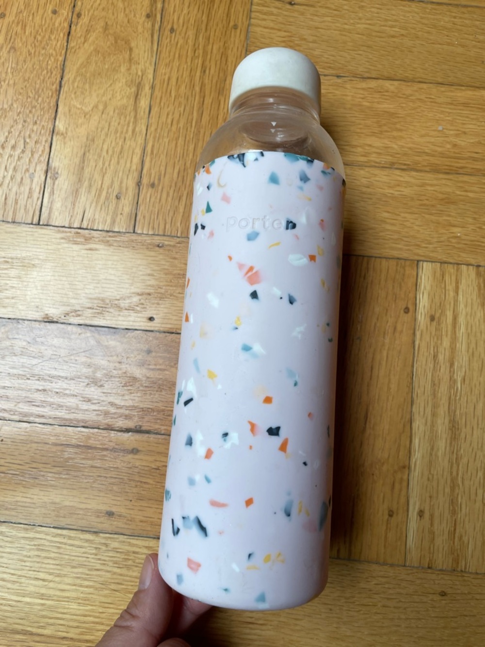 W&P Porter Terrazzo Blush Glass Water Bottle NIB 20 oz - Picture 3 of 5